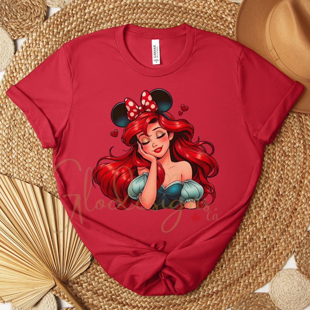 Ariel the little mermaid 💞 T-shirt (Unisex).